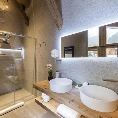 Chalet Zell: An Exquisite Base For Alpine Apartment *